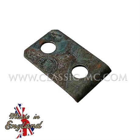 LEAF SPRING, TOP PLATE 650/750 1971-72.
