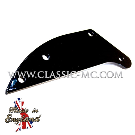 BRACKET, FOOTREST/SILENCER 650 -1970 L/R