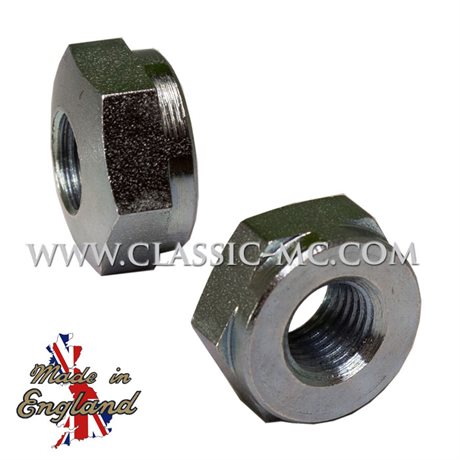 MUDGUARD FRONT STAY, SPIGOT NUT 1946-68